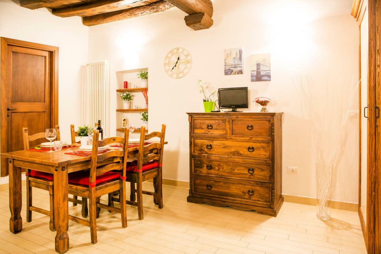 Art Apartment Vicolo Del Panico فلورنس المظهر الخارجي الصورة